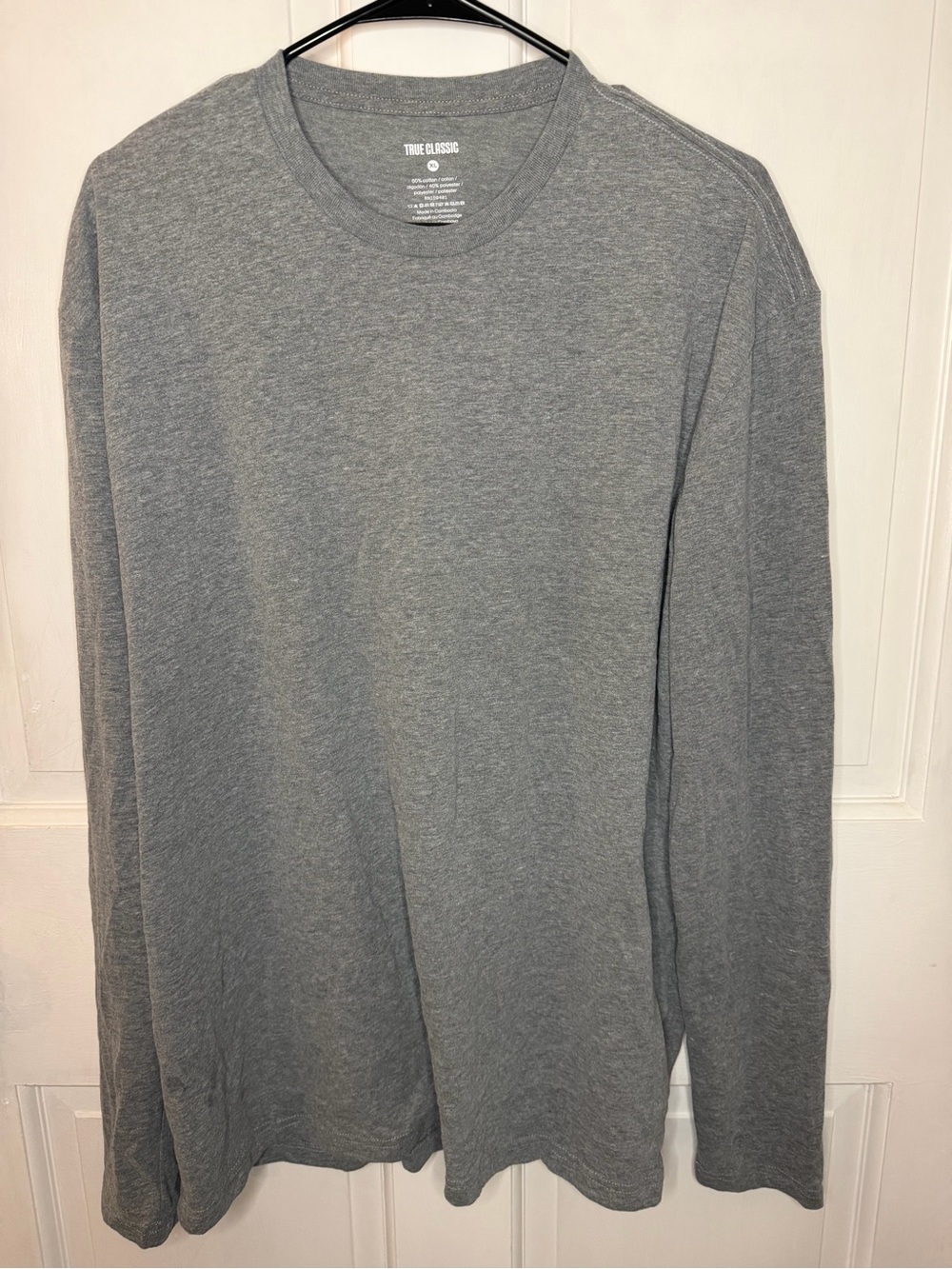 True Classic Long Sleeve Tee Gray XL Crew Neck Knit Cotton Polyester Very Soft